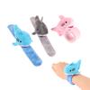 Süßes Plüsch-Haifisch-Armband Stofftier-Klatschen-Armband Klatschen-Ringe Klatschen-Band Spielzeug Schlüsselanhänger Puppe Für Kinder Partygeschenk Geburtstagsgeschenk