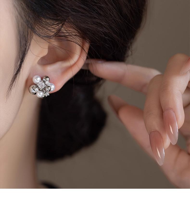 Flower Shaped Earrings for Women