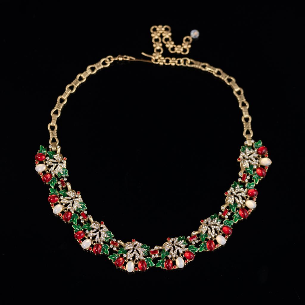 Medieval Vintage High Fashion Personality Temperament Exaggerated Retro Gold Necklace Women'S 25 Autumn New Necklace