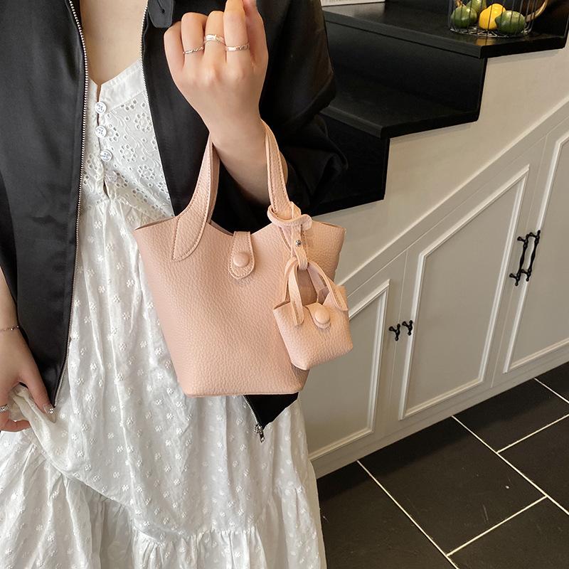 Hand Carry Premium Bucket Bag Summer Niche Simple Casual Shoulder Bag New Trendy Women's Bag