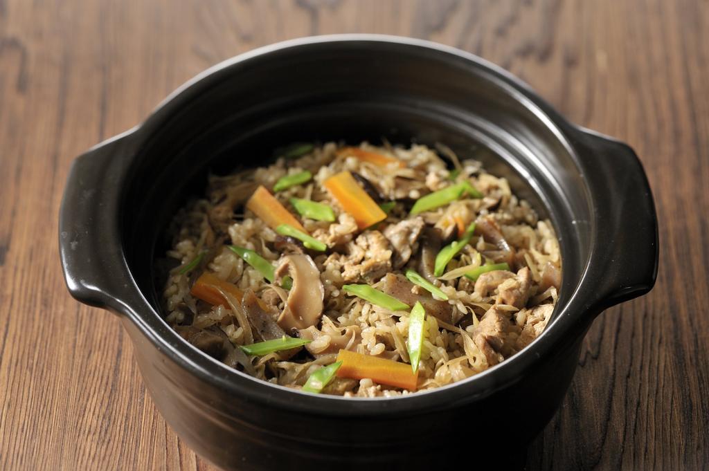 HARIO Banko Ware Earthenware Rice Pot N Capacity with Glass Lid (Hario) 3-Go GN-200B