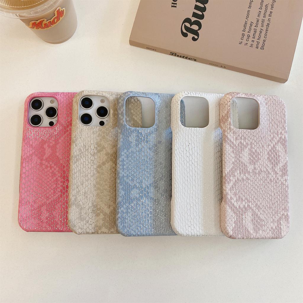 For iPhone 16 Pro Max Case Gold Thread Lacquered Snake Texture PU+PC Phone Back Cover