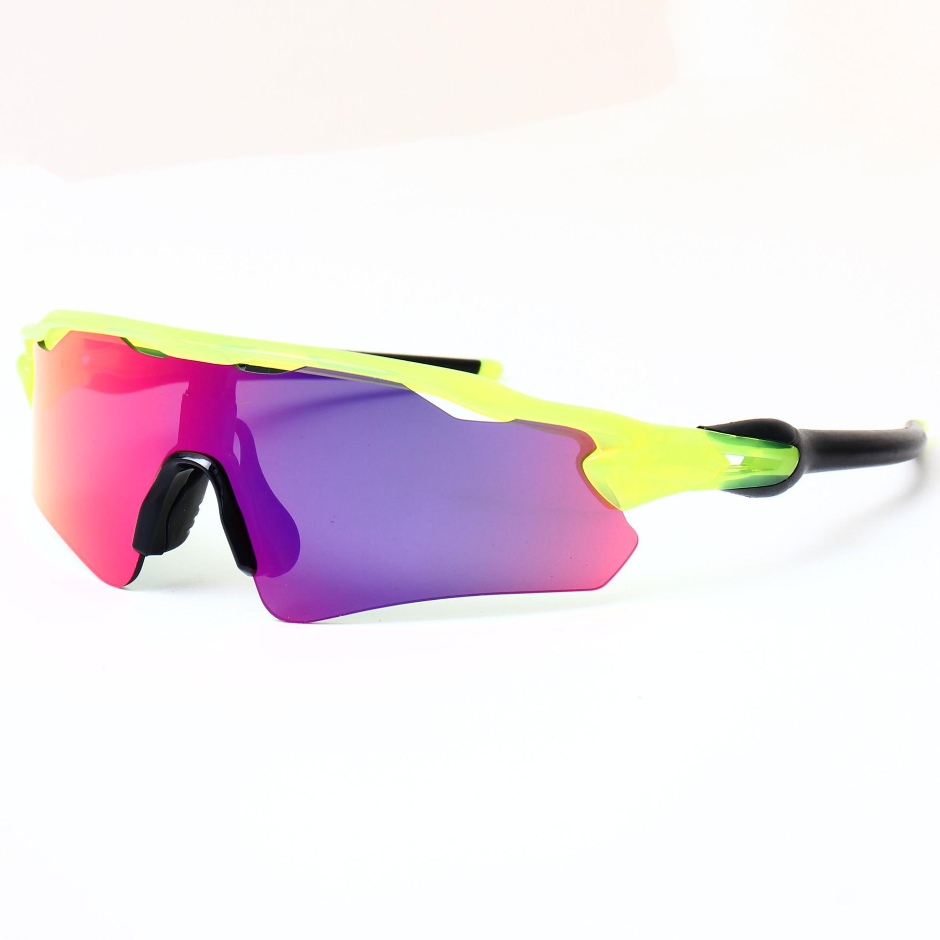 

New outdoor sports cycling sunglasses for men and women, trendy retro style for travel and driving, translucent green9208 C58Translucent green-red