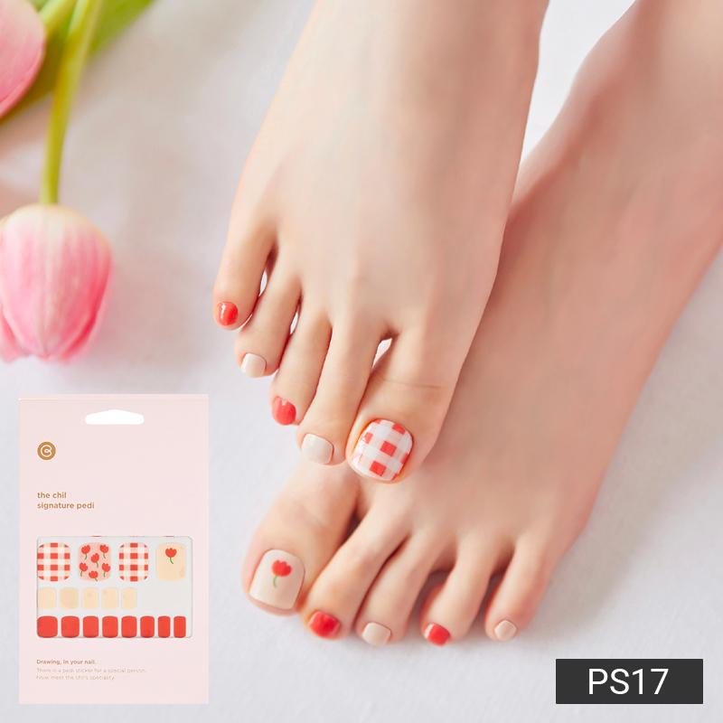 Daily Classics Pediküre Nagelsticker - 37 selbstklebende Spitzen, Soft Check & Blumendesigns, Schnelle 5-Minuten-Pediküre