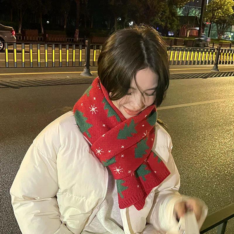 Christmas Tree Red Knitted Scarf Versatile Women's Match Christmas Gifts Autumn Winter Warm Neck Protection Scarf Green Scarf