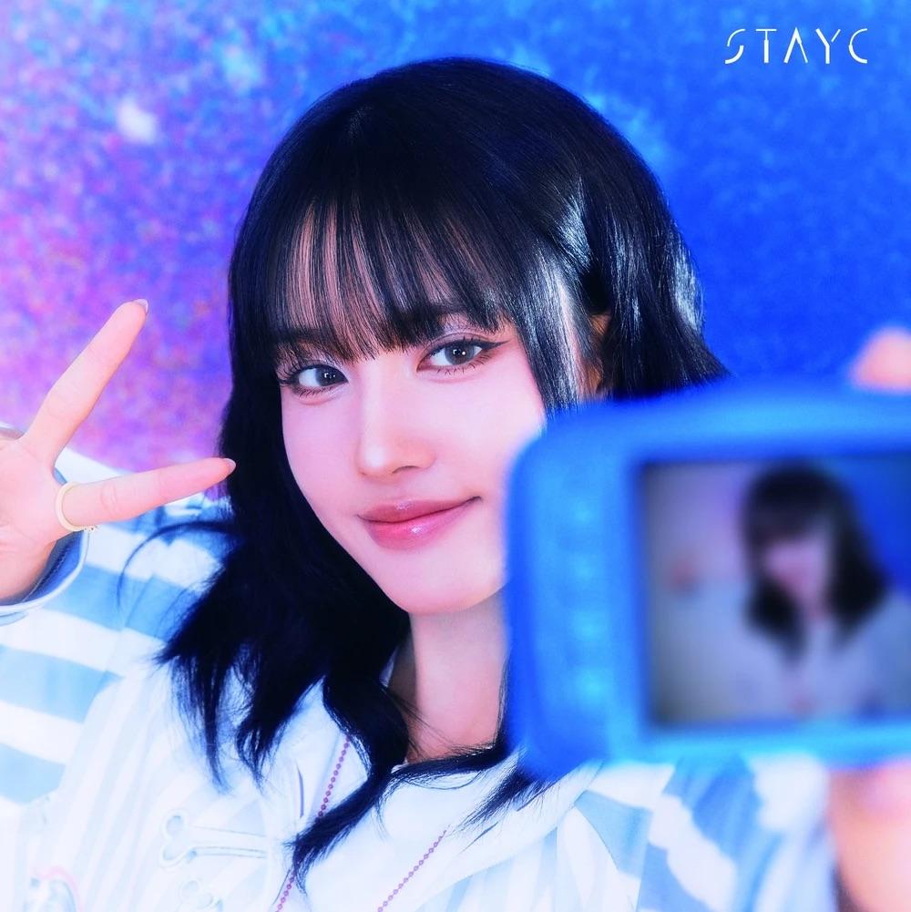 STAYC Japão 6º Álbum Single [LOVER, KILLER / BEBE]