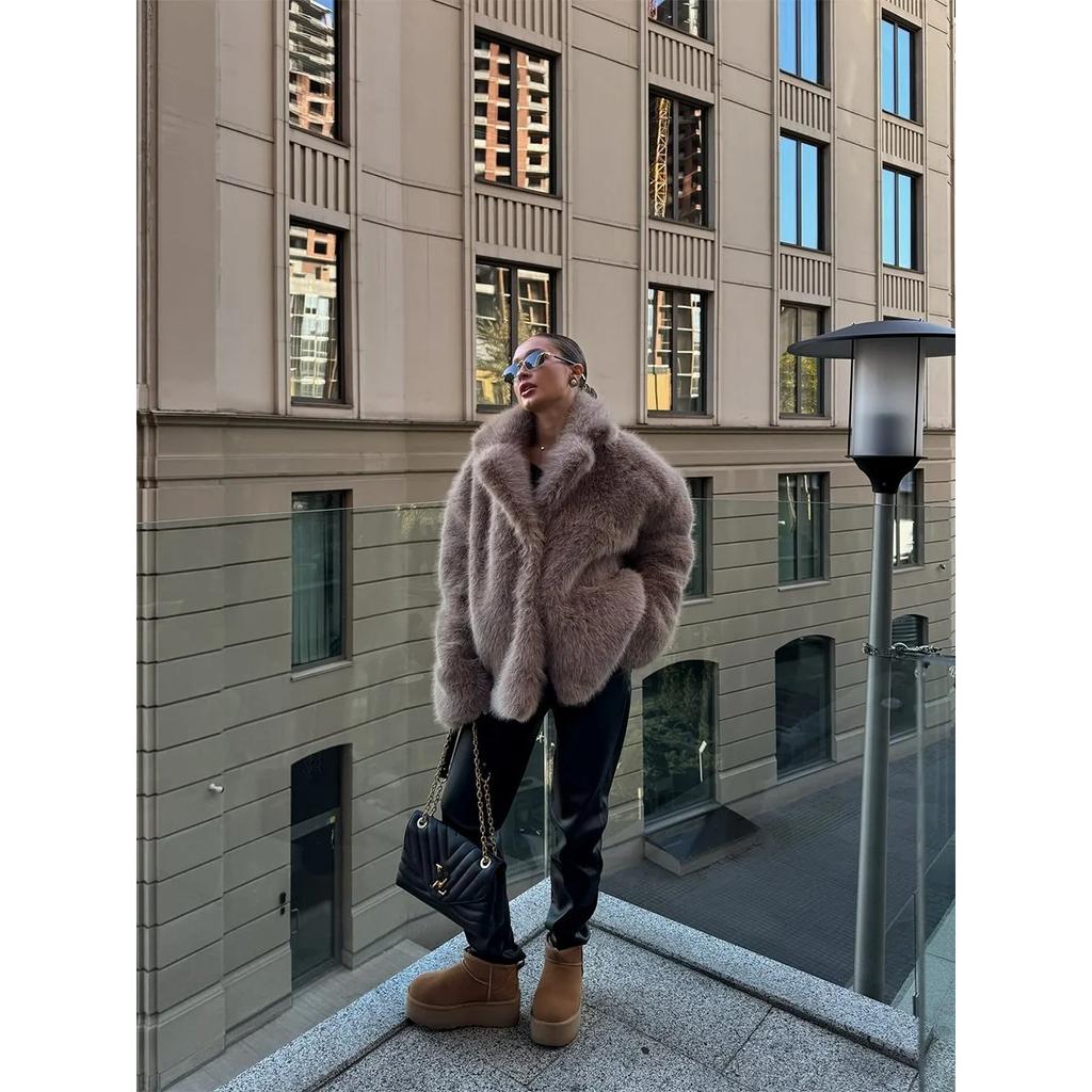 Women Faux Fur Coats Solid Thick Jackets Long Sleeves Notched Collar Covered Buttons Loose Fit Elegant Casual  Autumn Winter