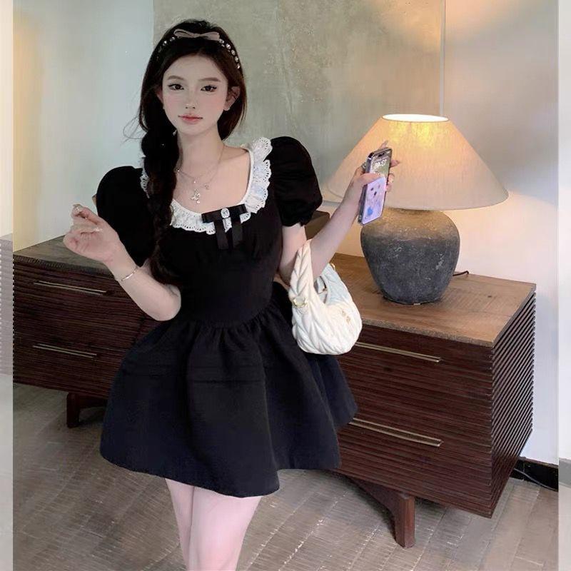 French high-end Hepburn style daughter feeling small black dress women's summer niche square neck bow bubble sleeve dress