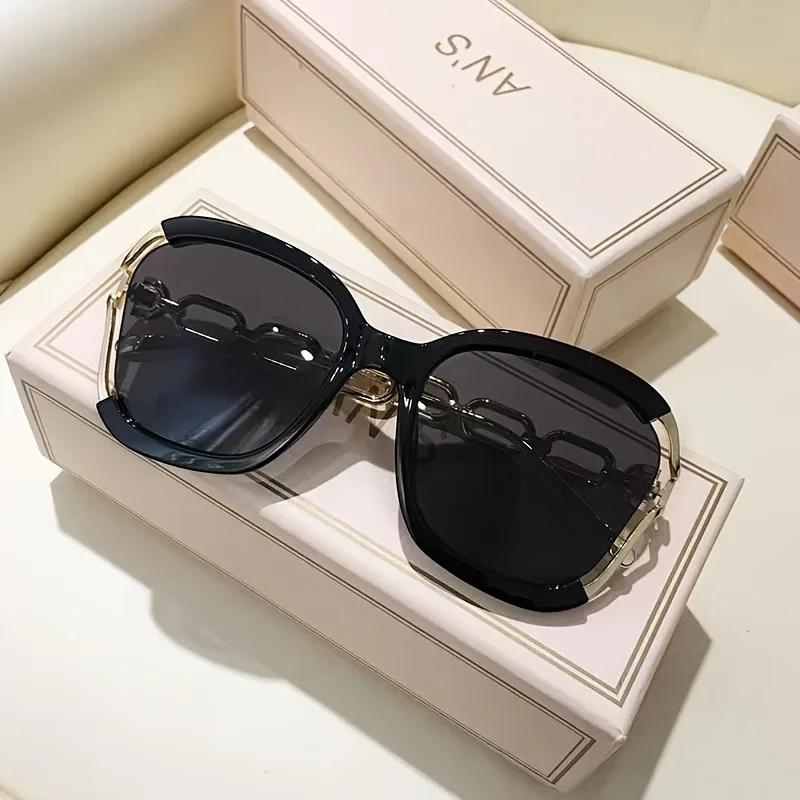Brand New Metal Hollow-out Chain Leg Sunglasses Vintage der Fashion Trend Street Catwalk Sunglasses for Ladies Shades