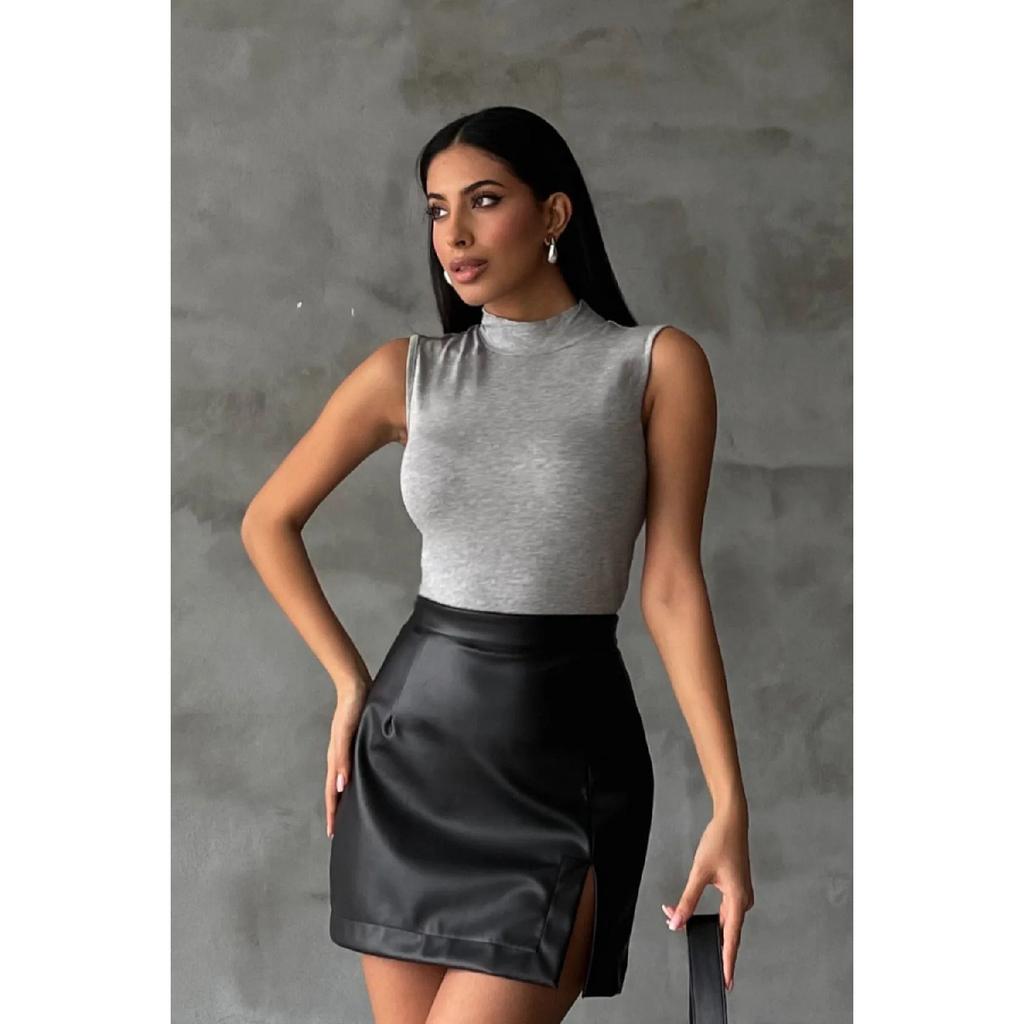 Dámské bílé tělo bez rukávů