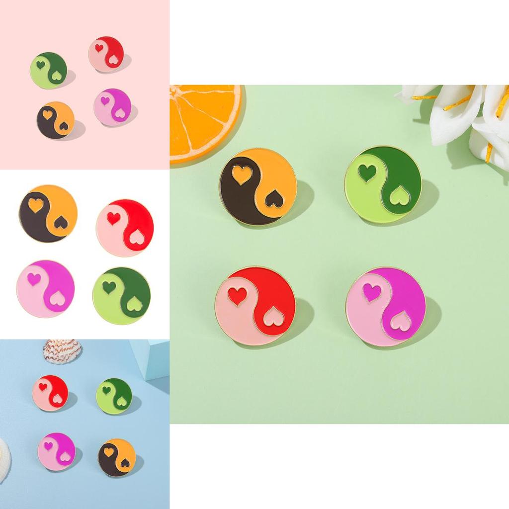 Unique Heart Shaped Alloy Brooch Stylish Fashionable Enamel Badge For Unisex Wear