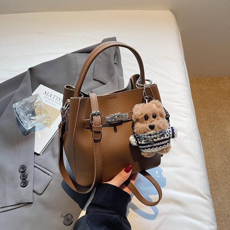 Simple Handbag Small Bag Women's Autumn New High-value Bucket Bag Commuter Casual Shoulder Messenger Bag