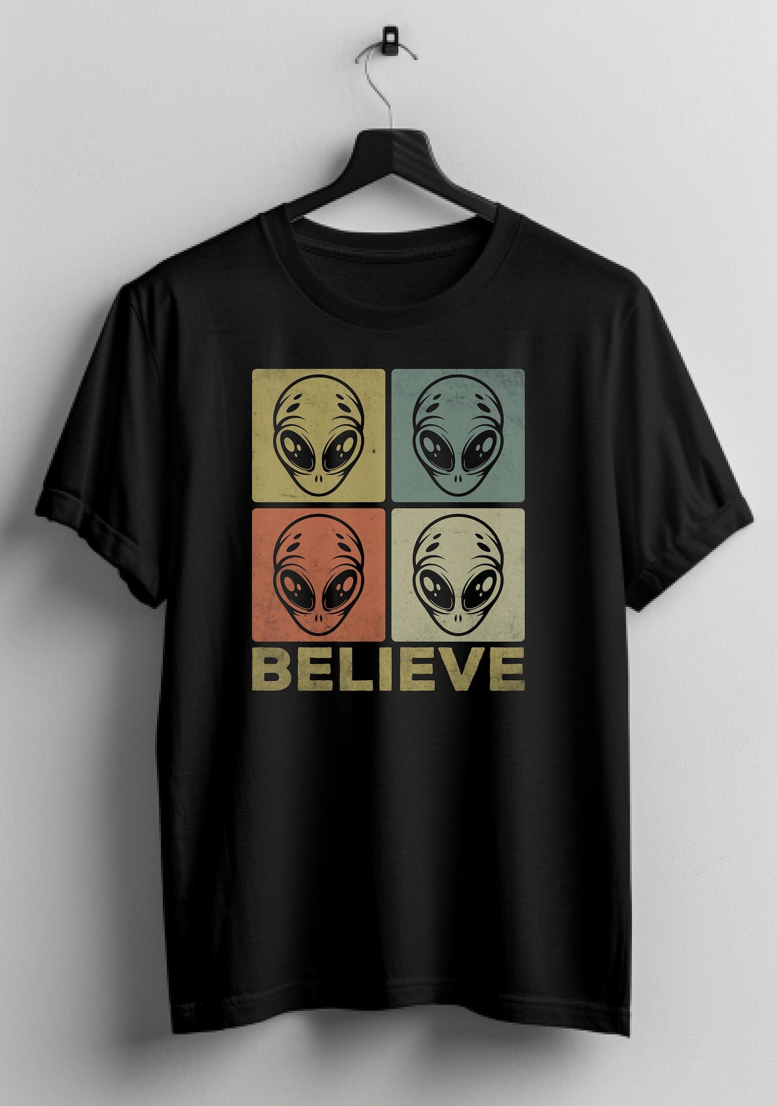 Retro Alien Believe Shirt: Vintage Style Graphic Tee 3XL
