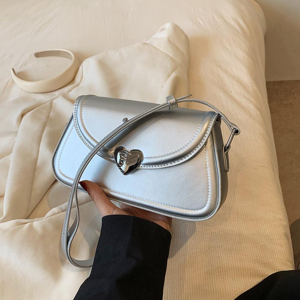 

Shoulder Bag Love Buckle Underarm Bag PU Leather PU Handbag Portable Outdoor срібний