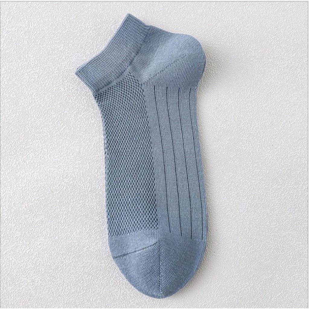 Men Breathable Mesh Athletic Low Cut Socks Lightweight Moisture Wicking Thin Sports Ankle Socks for Daily Wear