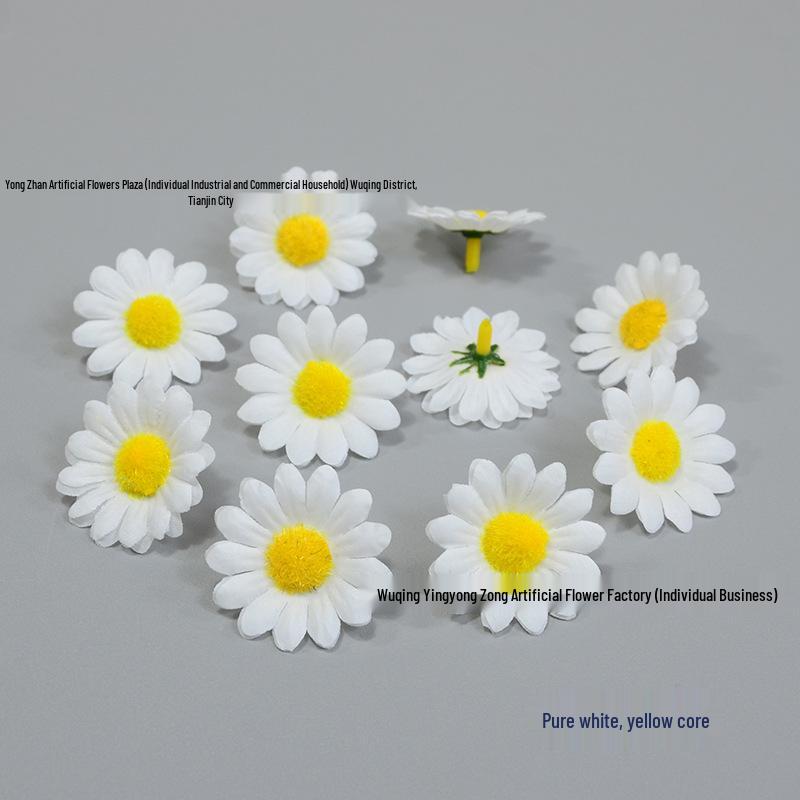Silk Daisy Chrysanthemum Flowers 4cm for Children's Day Dance Wreath, Wristband, Flower Box, and DIY Arrangement.