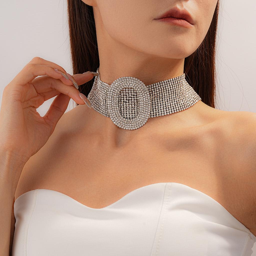 Diamond-encrusted Oval Fashion Simple Neck Chain Multi-row Heavy Industry Court Style Collarbone Chain Light Luxury High-end Item Decoration