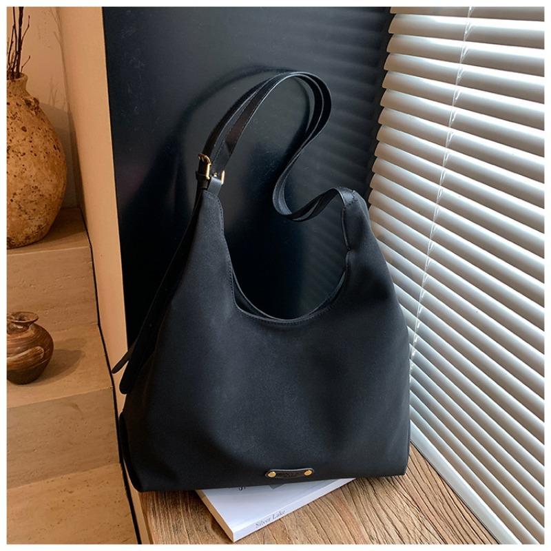

Retro tote bag women s new summer popular large-capacity shoulder bag versatile commuter child and mother bag tide чёрный