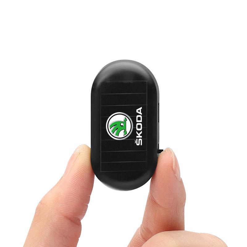 GR Gazoo Racing Car Solar Powered Wireless Anti-Theft Caution Lamp LED Flashing Light for Skoda Octavia A4 A5 MK2 Fabia Kamiq Kapoq Kodiaq Rapid SCALA