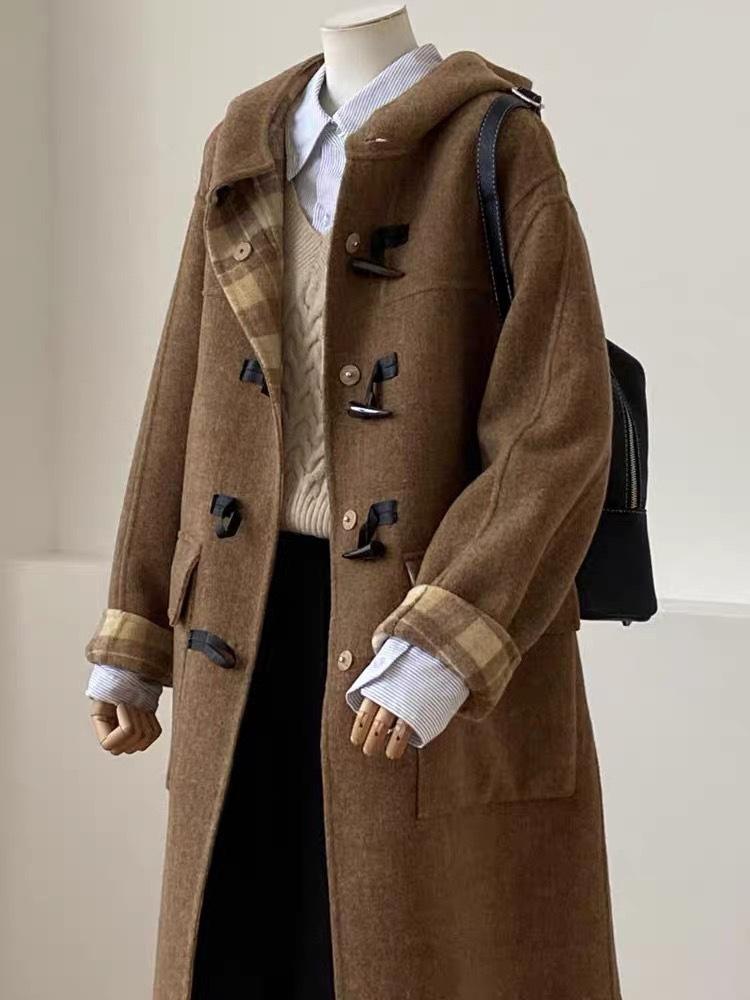 

Зимнее ретро пальто в университетском стиле в клетку с роговыми пуговицами-клевантами, двустороннее шерстяное пальто прямого кроя, длинное шерстяное пальто женское M 120-77.5 kg темно-коричневого