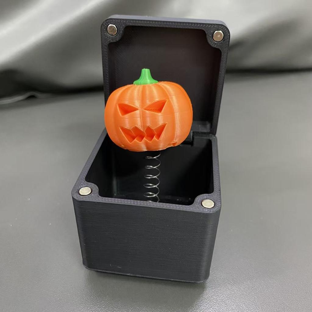 Christmas & Halloween Surprise Gift Box - 3D Printed  Prank Toys, Funny Gag Gifts for Parties, Unique Novelty Present