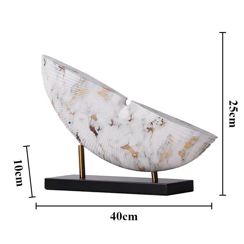 Resin Sculpture Creative Artist Ornament Modern Minimalist Household Ornaments Living Room Decorative Aesthetic Accessories