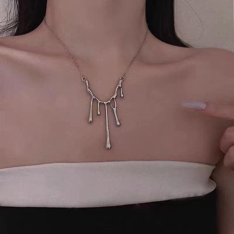 Korean Trendy Stacked Butterfly Necklace for Women - Niche Hip-Hop Clavicle Design