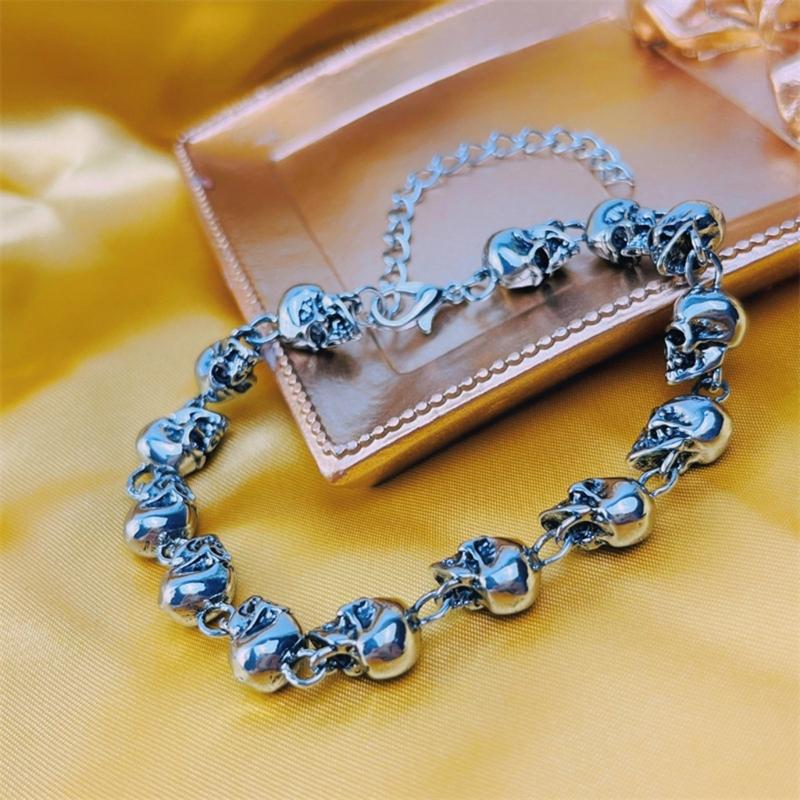 Men Gifts Skull Charms Bracelet Chain Bracelets Skull Head Shape Bangles Punk Style Skull Beaded Bracelet Alloy Material