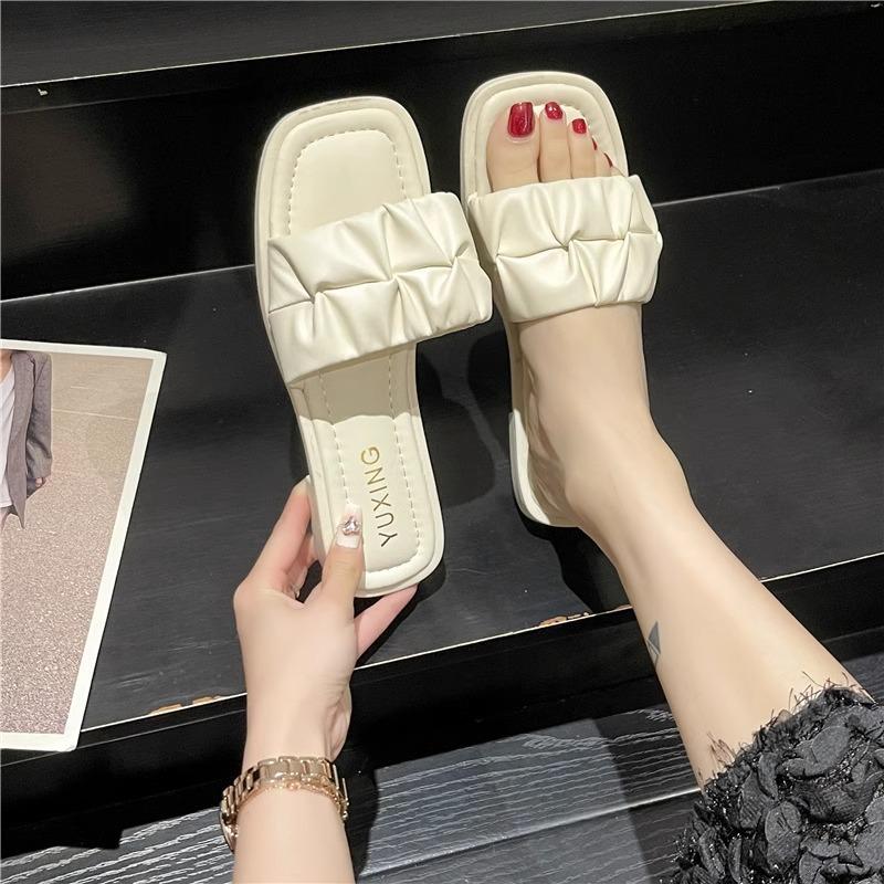 2025 New Platform Slippers Summer High Value One-word Holiday Beach Shoes Fashion Fairy Style Sandals Ins