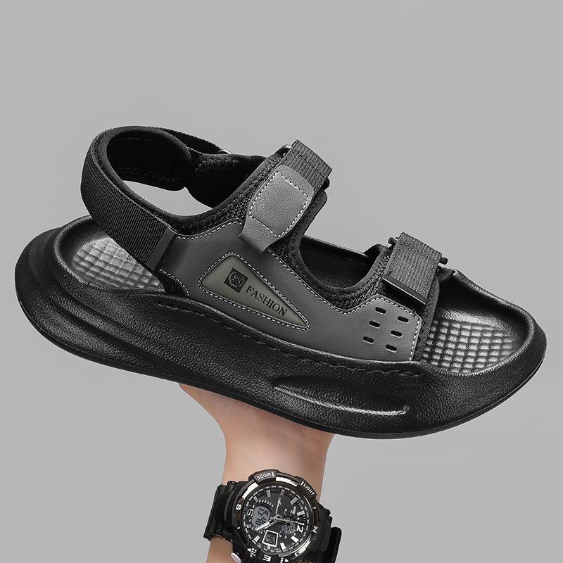 Sandals 2025 new summer men's outer wear sports and leisure beach shoes fashion trend high-end sandals