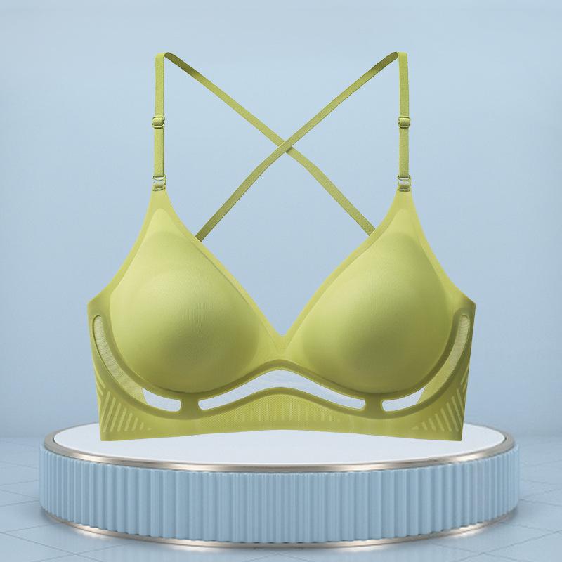 

Traceless beauty back 1111 new popular bra, big breasts show small breasts gather, thin summer bras are seamless s size (upper bust 15cm, lower bust 38cm)