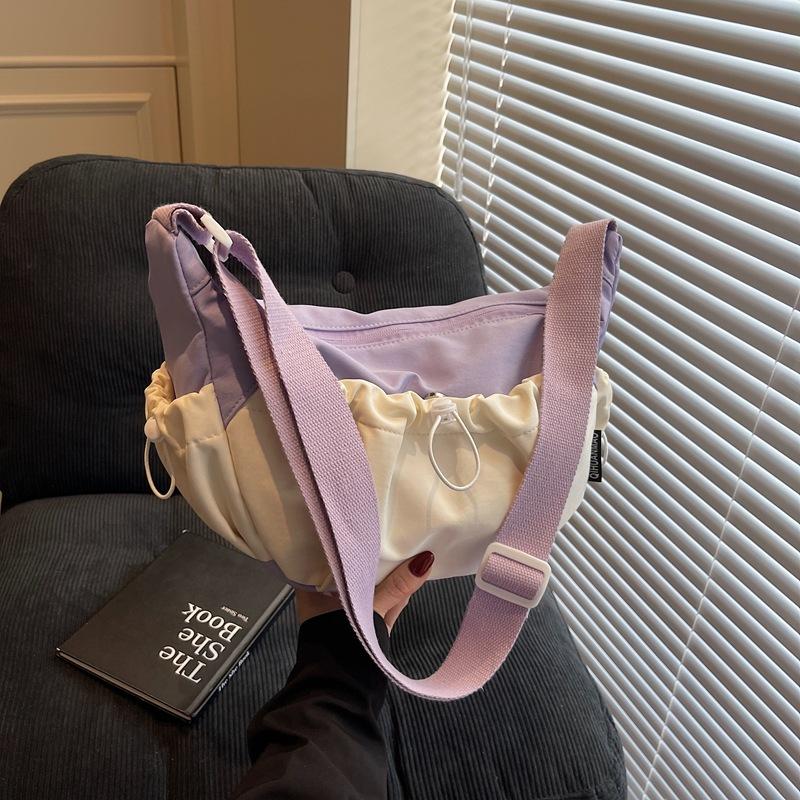 New Retro Style Casual Large Capacity Cloud Bag  Sports Single Shoulder Bag  and Simple College Student Commuting Crossbody Bag