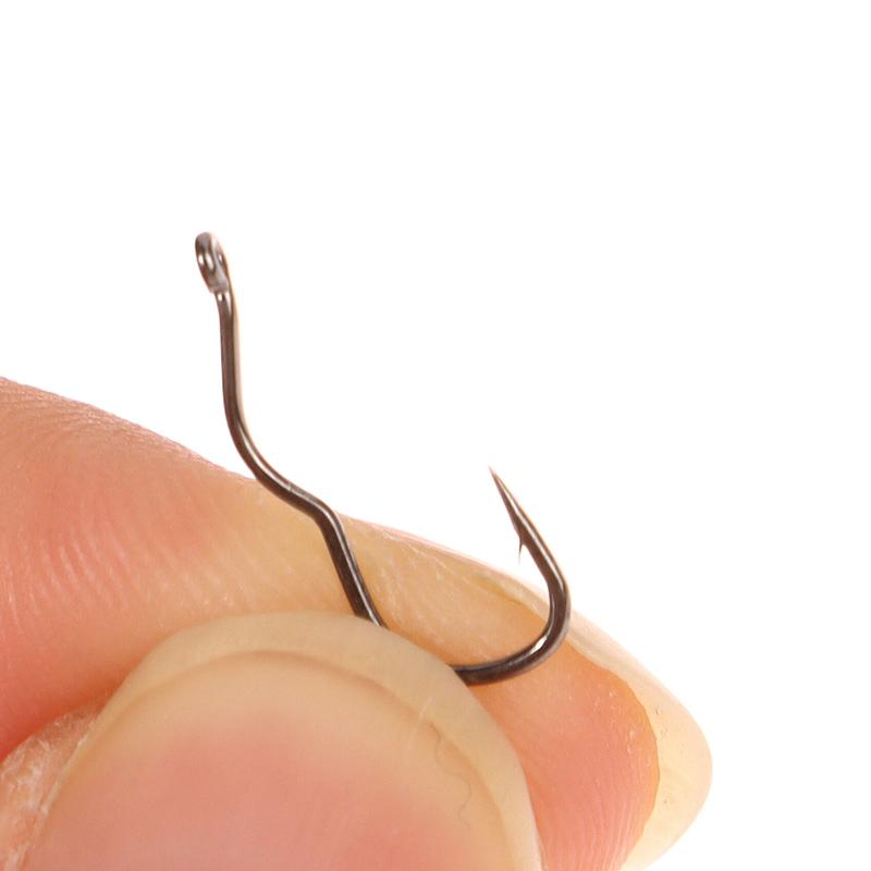 12 Buc/Pachet Cârlig de Pescuit din Oțel Carbon Ridicat cu Ochet Ascuțit cu Barbă Cârlig de Pescuit cu Plonjare Automată Pentru Accesorii de Pescuit la Crap