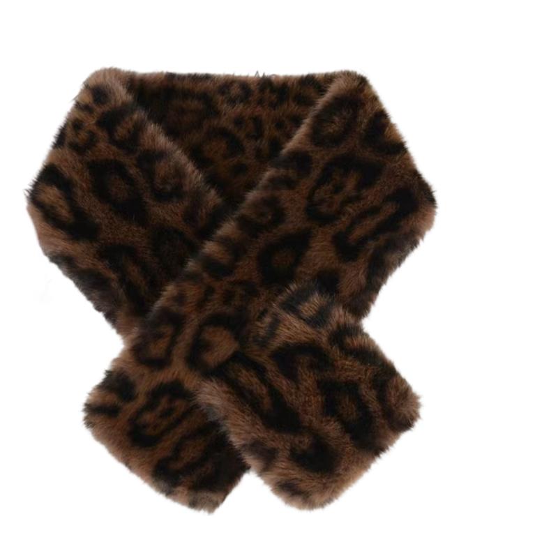 Retro Thicken Warm Leopard Print Scarf For Women Windproof Faux Fur Scarf Soft Faux Collar Cross Scarf Winter Scarf Neck Wrap