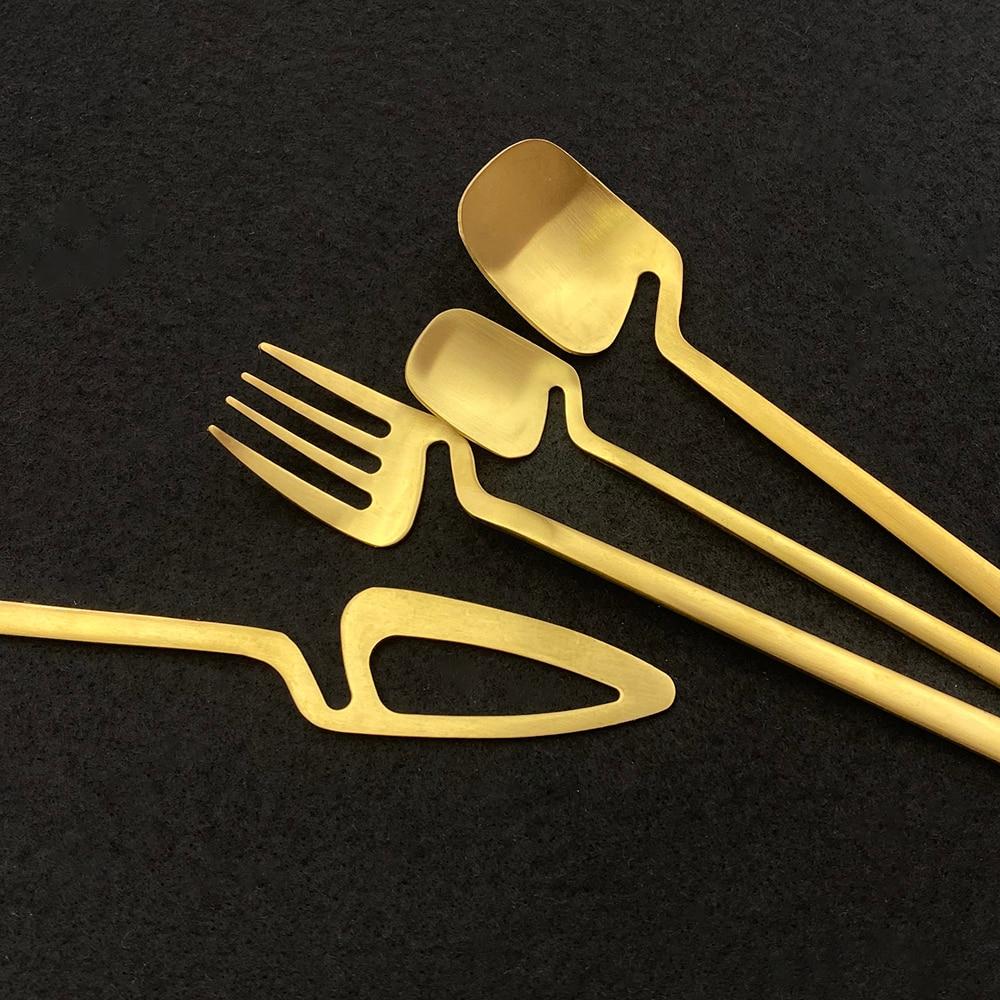 16Pcs/Set Black Cutlery Set Knives Dessert Forks Spoons Dinnerware Set Stainless Steel Tableware Set Home Kitchen Silverware Set