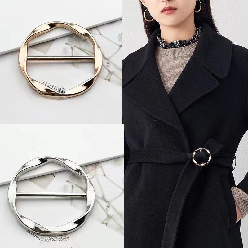 Round Japanese Fashion Knot Buckle for Coat, Belt, or Scarf - Alloy Material