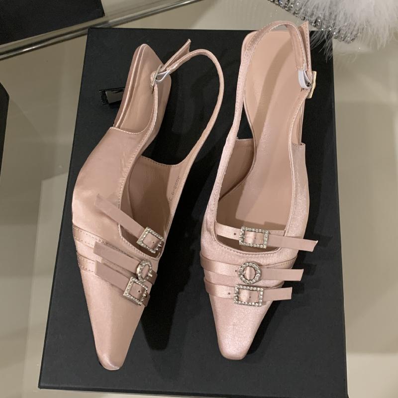 Fashion Luxury Crystal Buckle Kitten Heel Design Brand Pumps Women Fashion Pointed Toe Narrow Band Dress Shoe Elegant Wedding Bride Shoe