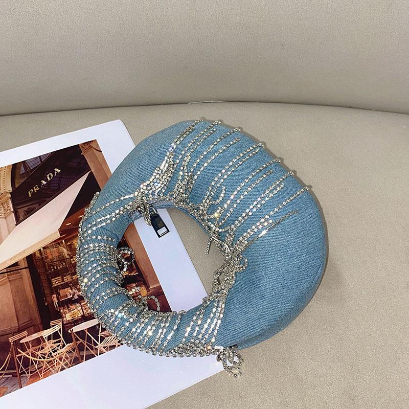 Sweet and Cool Sequin Bag, Women's New Fashion Chain Crossbody Bag Niche Design Luxury Armpit Shoulder Bag Dinner Party Handbag