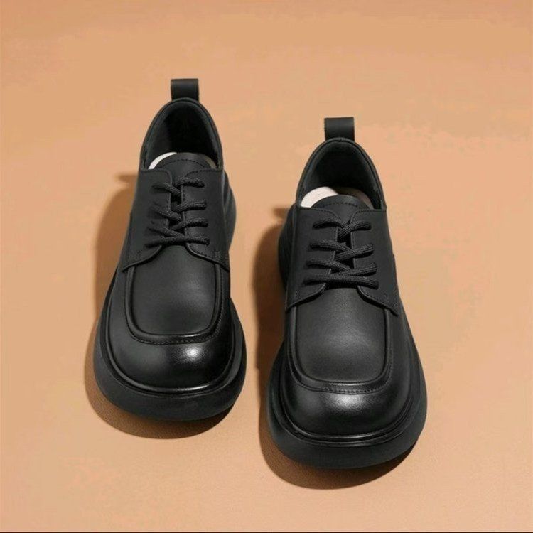 Nuove scarpe moda versatili antiscivolo per uniforme da lavoro da donna, stile britannico, tacco basso spesso, suola morbida, primavera estate 2025