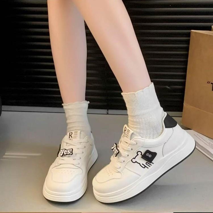 Korean Version of Little White Shoes Thick Sole Heightening Lightweight Soft Sole 2025 New Spring and Autumn Small Versatile Casual Sports Shoes