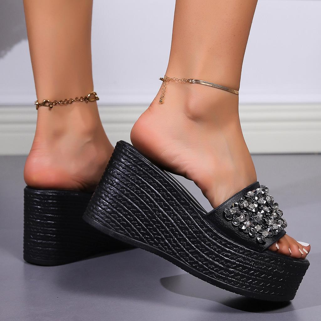 Wedge heel slippers women's outer wear 2025 new rhinestones, sequined fish mouth slippers women's muffin thick-bottomed cool slippers