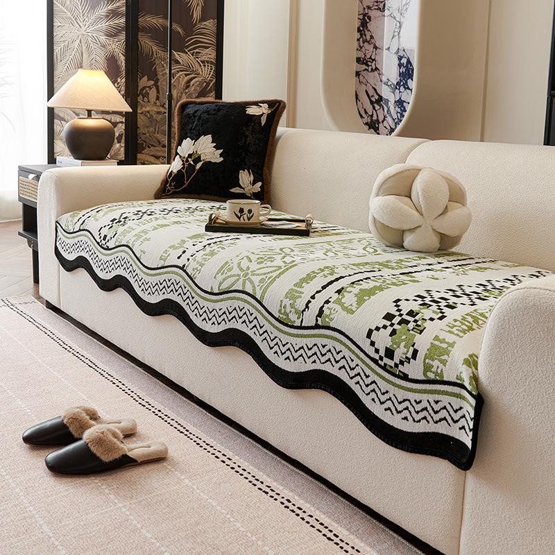 

French Medieval Sofa Cushion New Four-Season Universal Non-Slip Seat Cushion Advanced Special-Shaped Sofa Cover Cloth 70*70cm