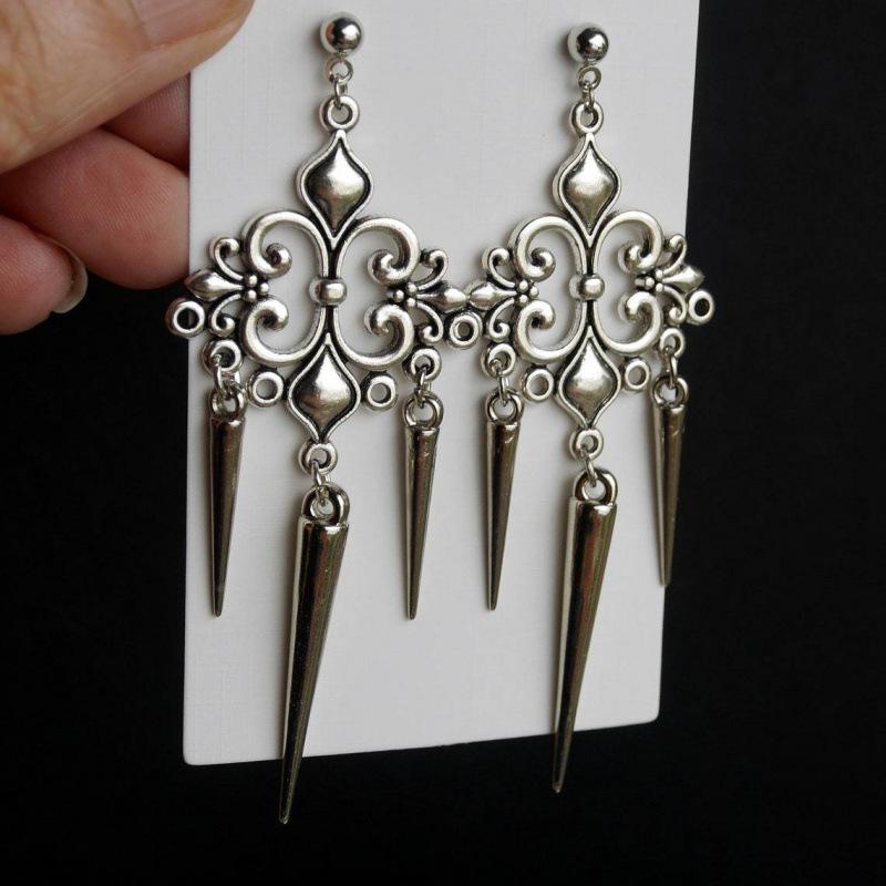 Silver Gothic Filigree Pointed Earrings