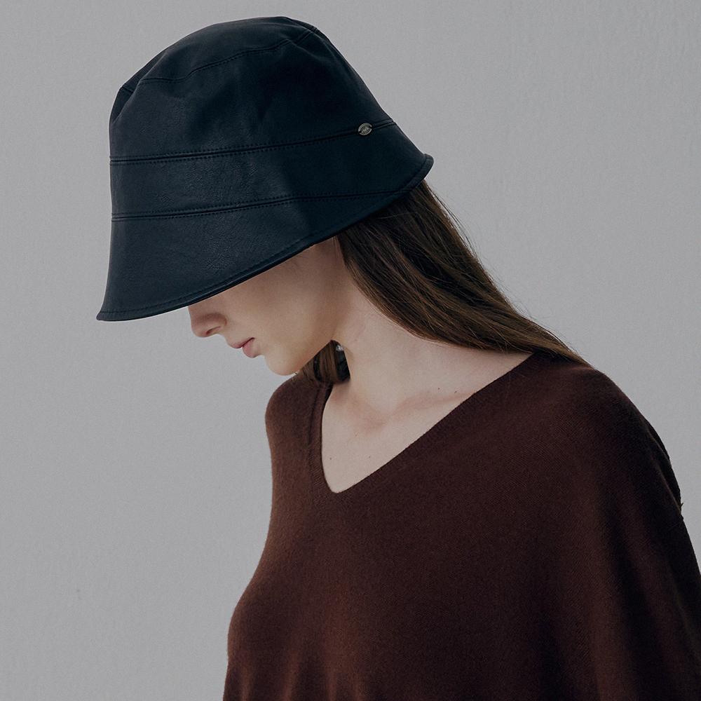 Meleuhen Line Fake Leather Bucket