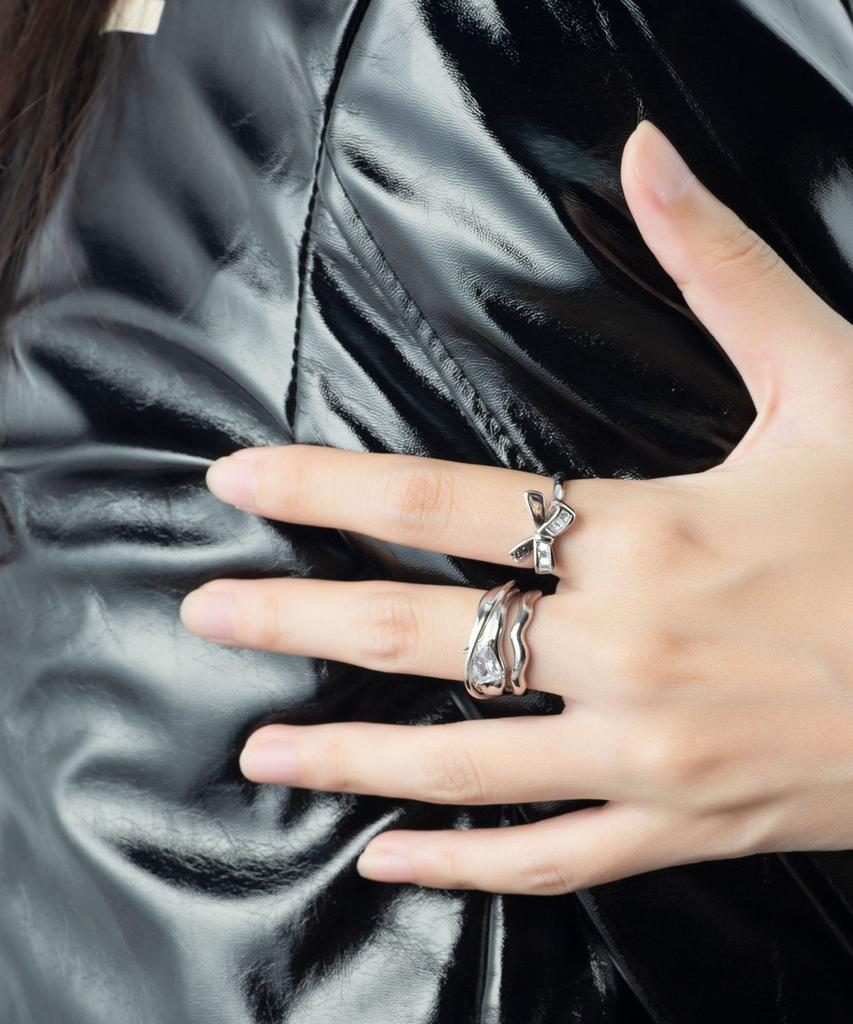 Heita Elviraq Silver Ring