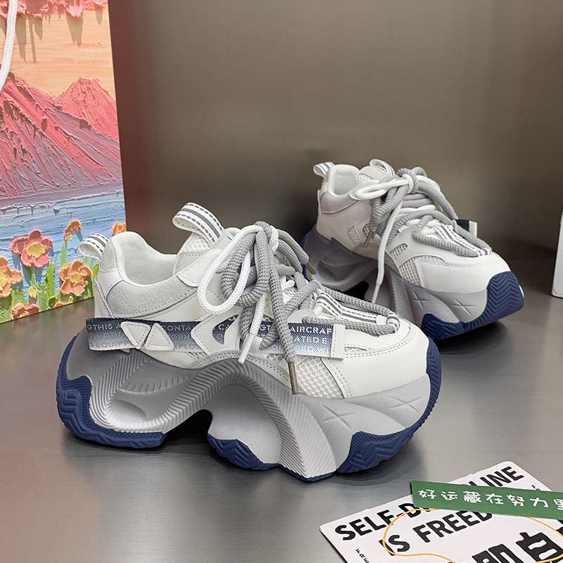 

Сетчатые кроссовки-папа женские новая расцветка с увеличенной толстой подошвой на шнуровке спортивные и для отдыха дышащие модели с мягкой подошвой 40 королевский синий