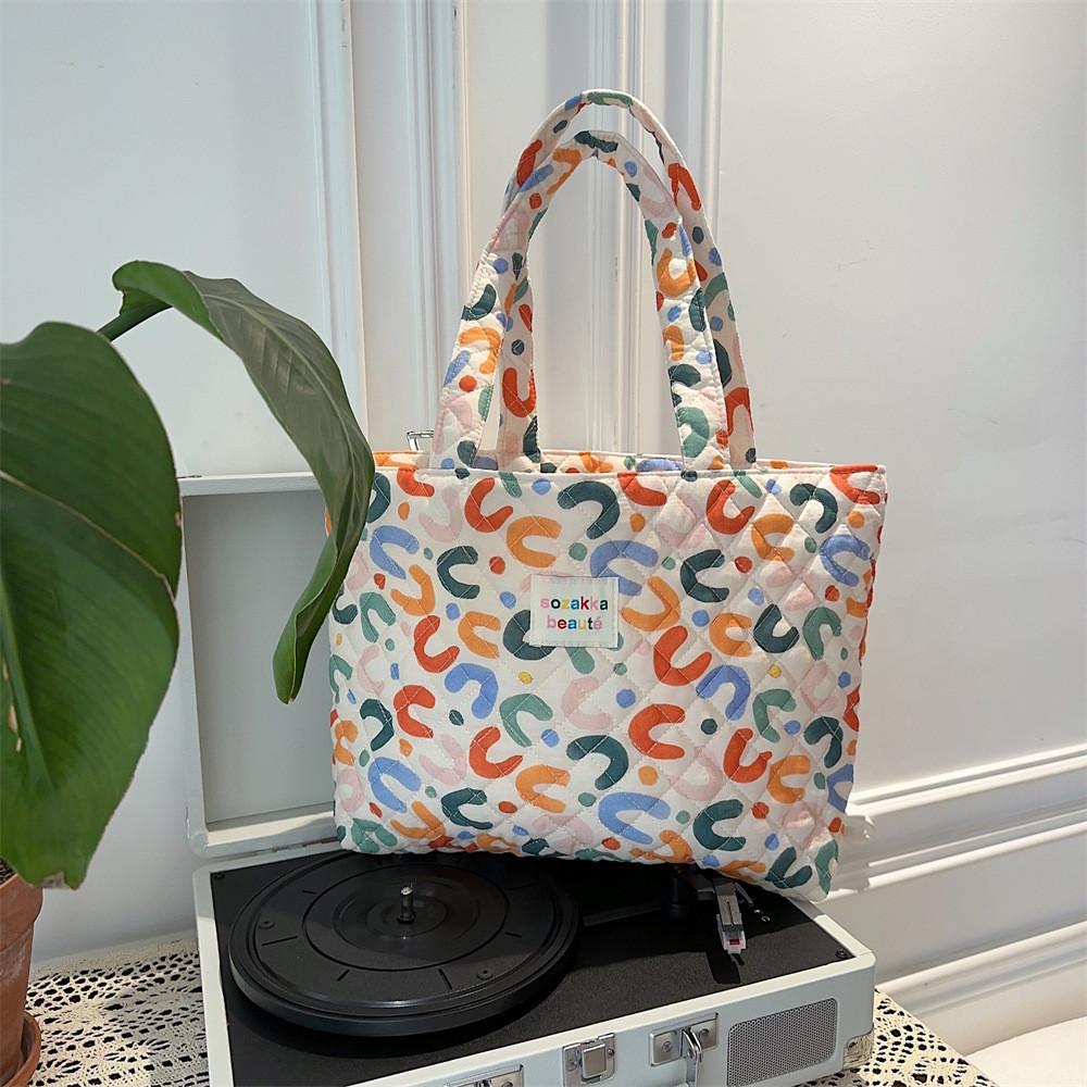 Chic Quilted Large Capacity Tote Bag For Women Soft Shoulder Commuter Bag