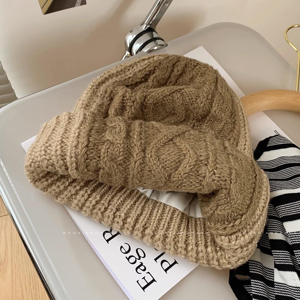 

Versatile Hat Style Sweet Contrasting Colors Womens Warm Hatsbeanie Knitted Khaki Beige