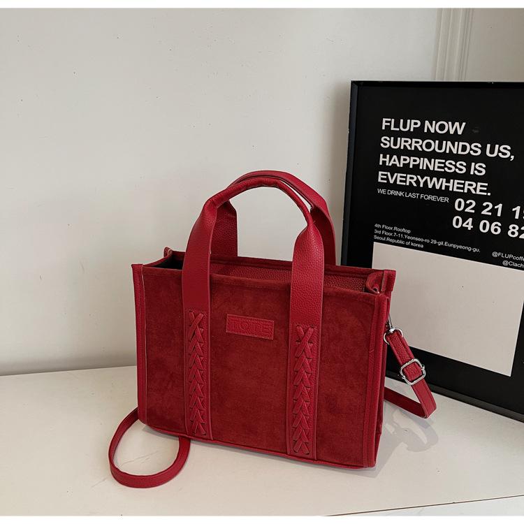Simple retro bag women's 2025 new large-capacity tote bag fashionable versatile shoulder bag commuter messenger bag