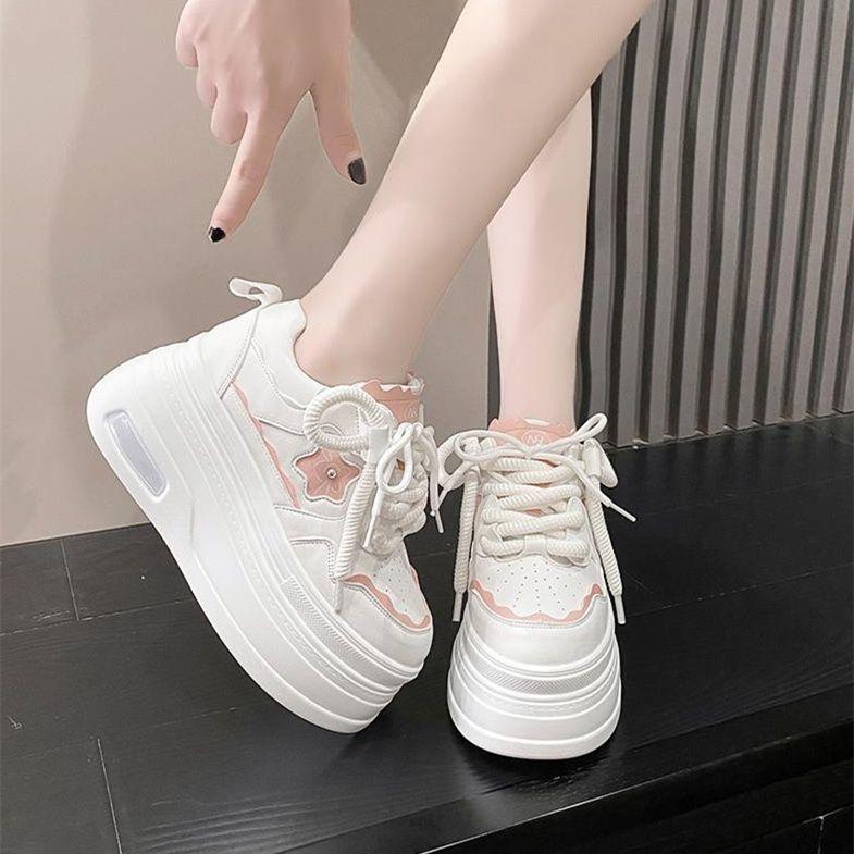 Student platform sports women's autumn new versatile small height-increasing muffin board shoes